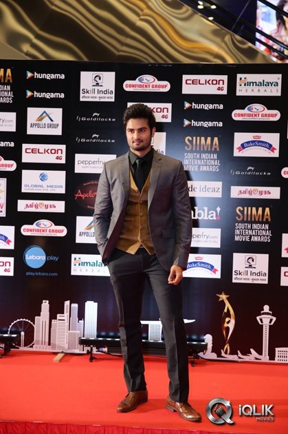 Celebs-at-SIIMA-2016